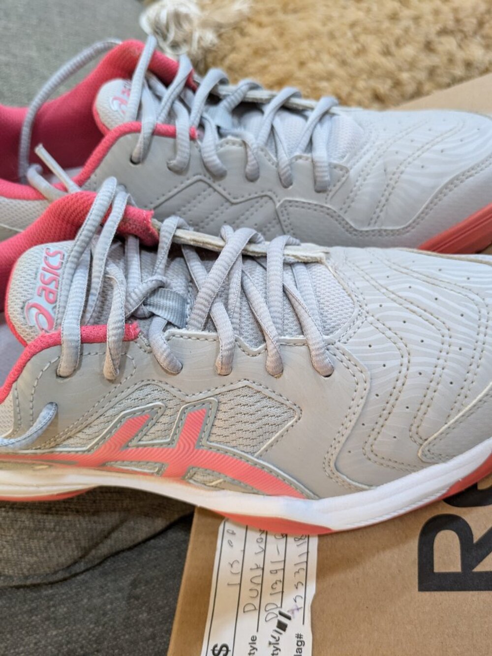 Asics Gel Game 9 Comfortable Wear and breathable Low-top- Size 9 Good Condion
